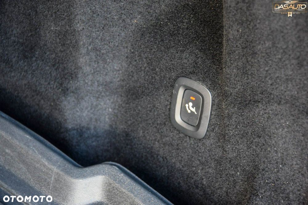 Volvo XC 60 B4 D AWD Geartronic Inscription - 30