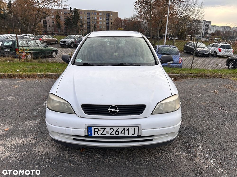 Opel Astra - 1