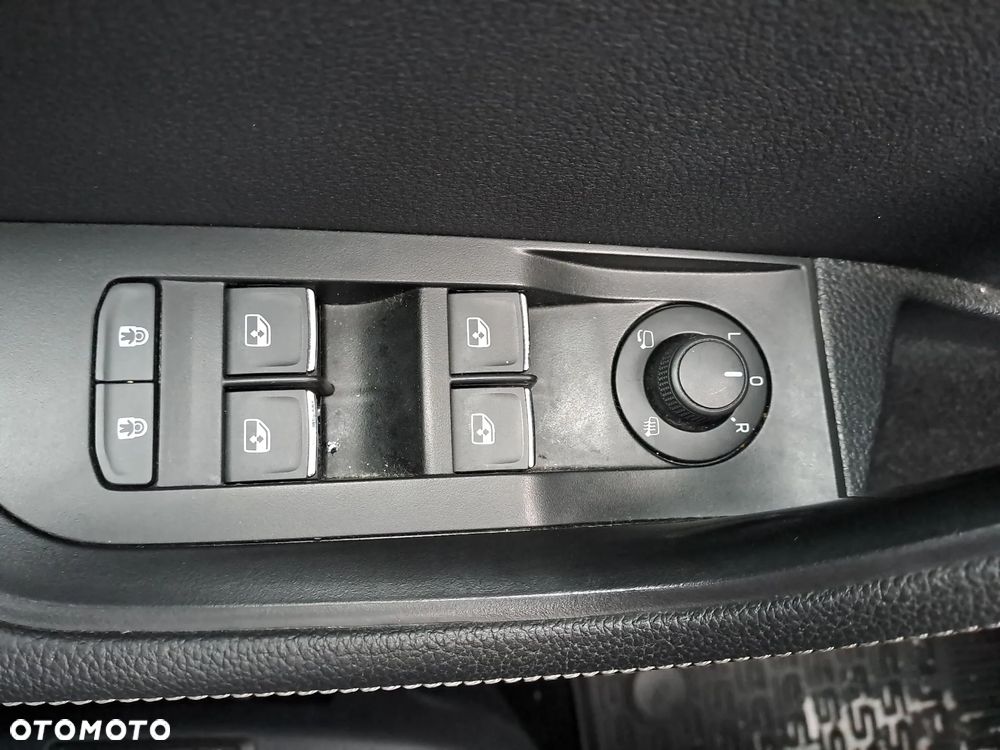 Skoda Superb 2.0 TDI SCR 4x4 Style DSG - 18