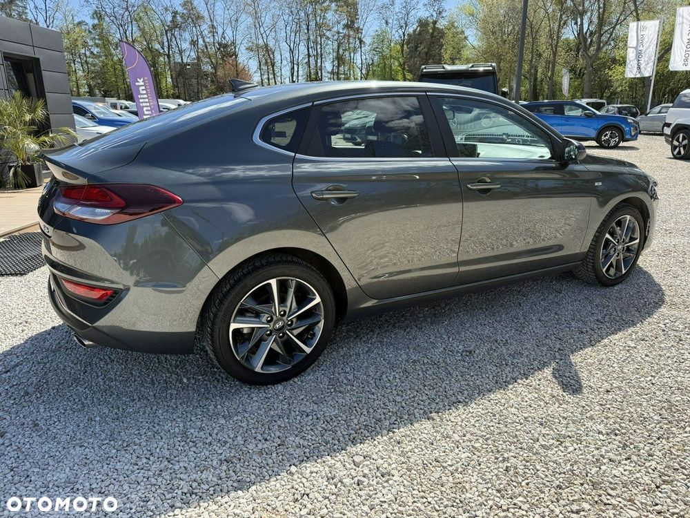 Hyundai i30 - 22