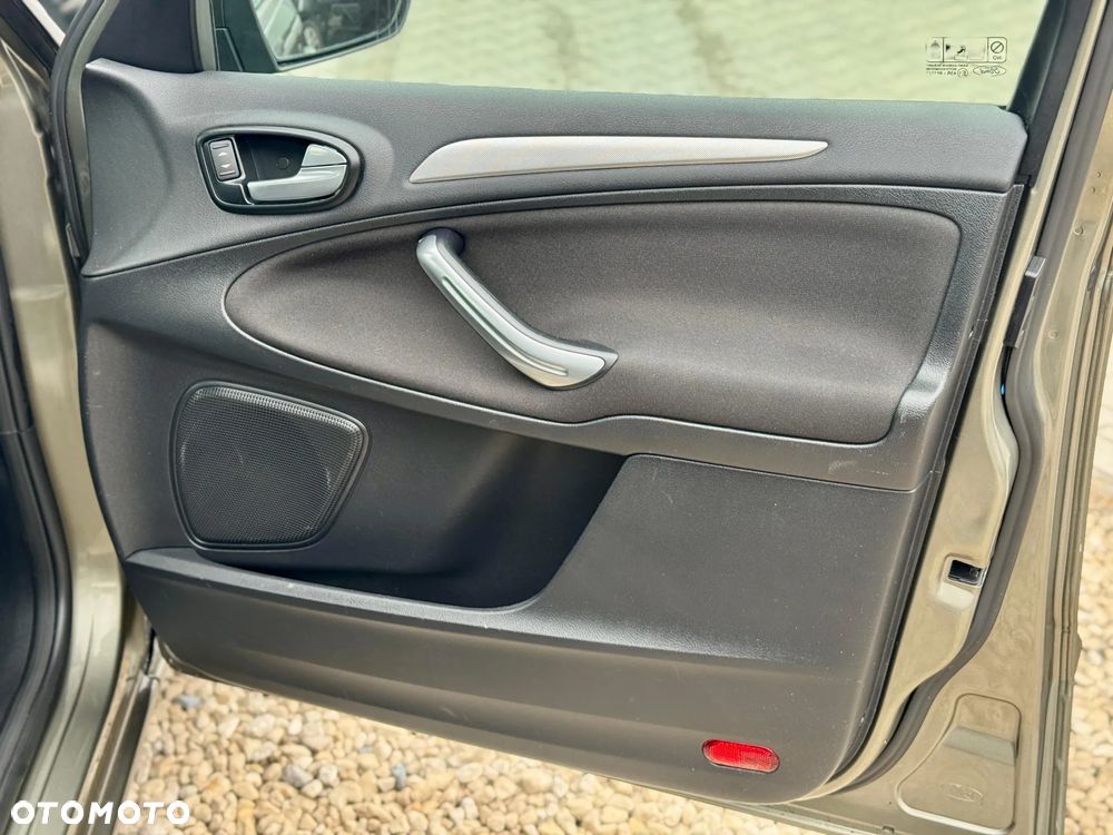 Ford Galaxy 2.0 FF Titanium - 17