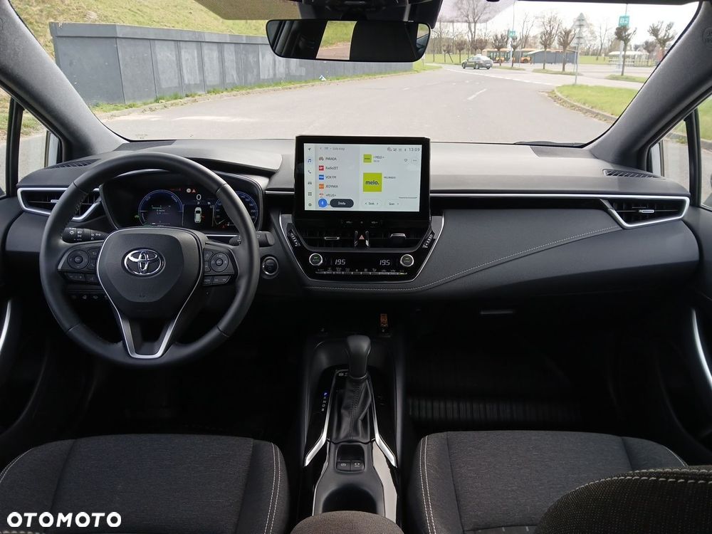 Toyota Corolla 1.8 Hybrid Comfort - 22