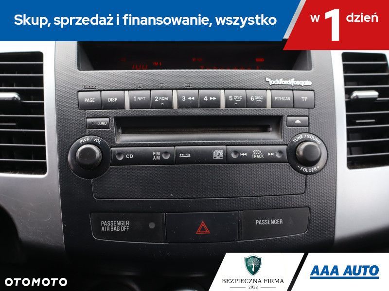 Mitsubishi Outlander - 18