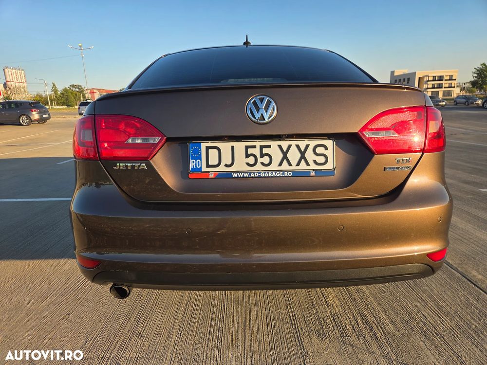 Volkswagen Jetta 1.6 TDI CR DPF DSG Highline - 13