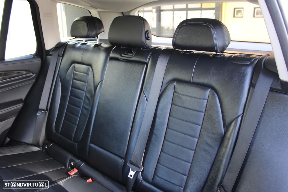 BMW X3 - 32
