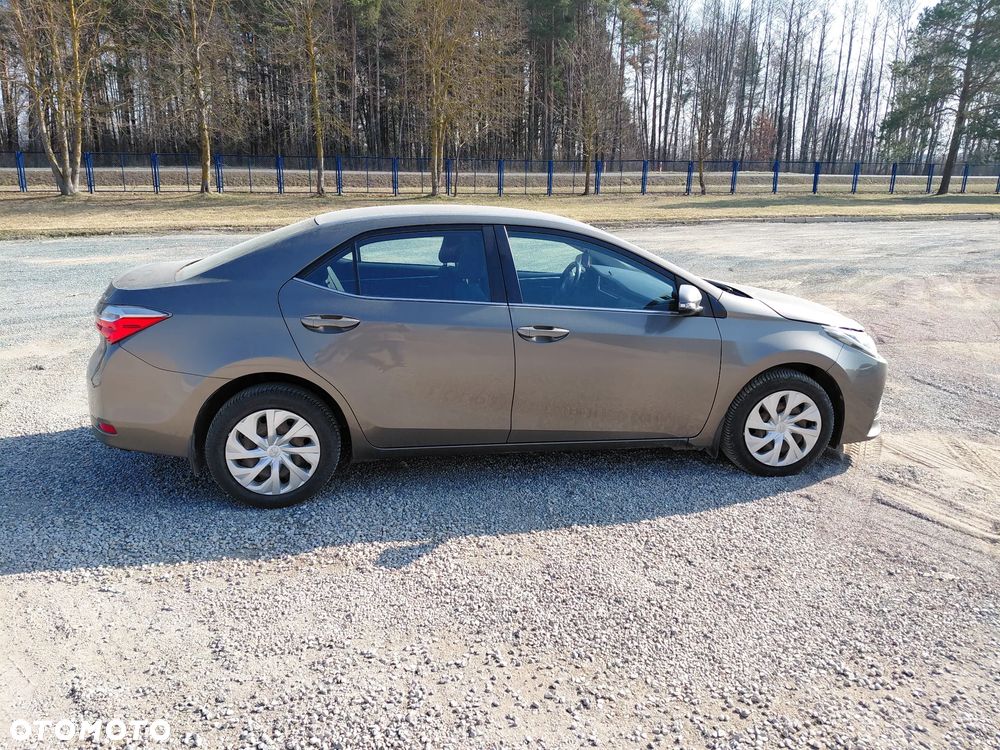 Toyota Corolla 1.6 Active EU6 - 7