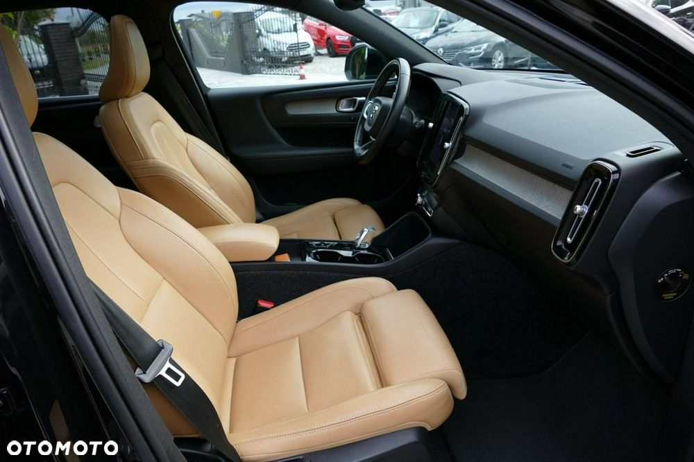 Volvo XC 40 T5 Recharge DKG Inscription Expression - 25
