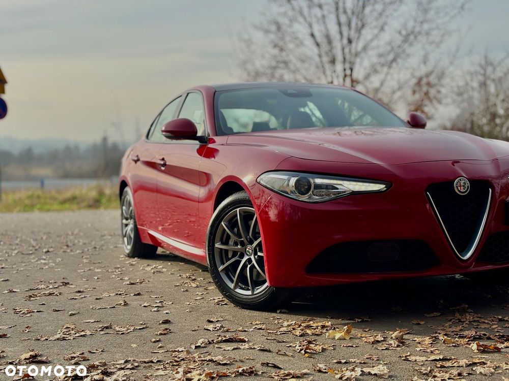 Alfa Romeo Giulia 2.0 Turbo 16V AT8-Q4 Ti - 15