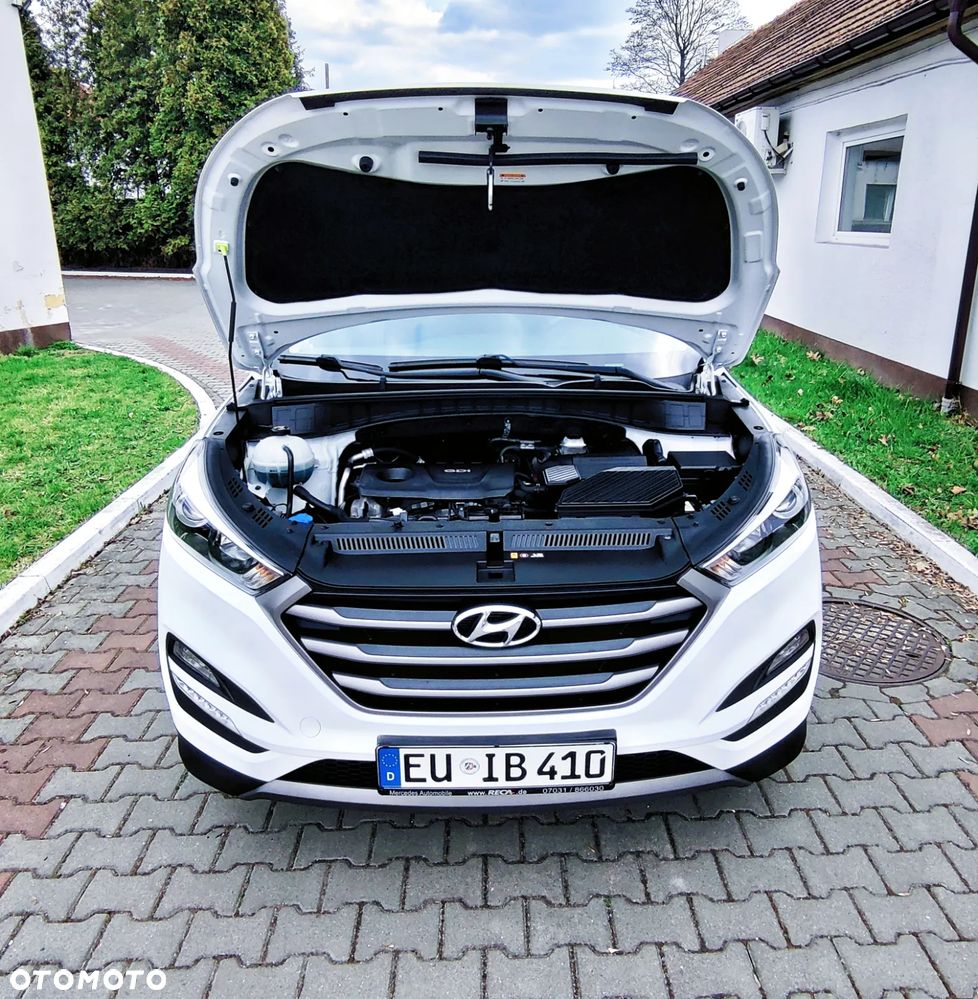 Hyundai Tucson blue 1.6 GDi 2WD Navi - 19