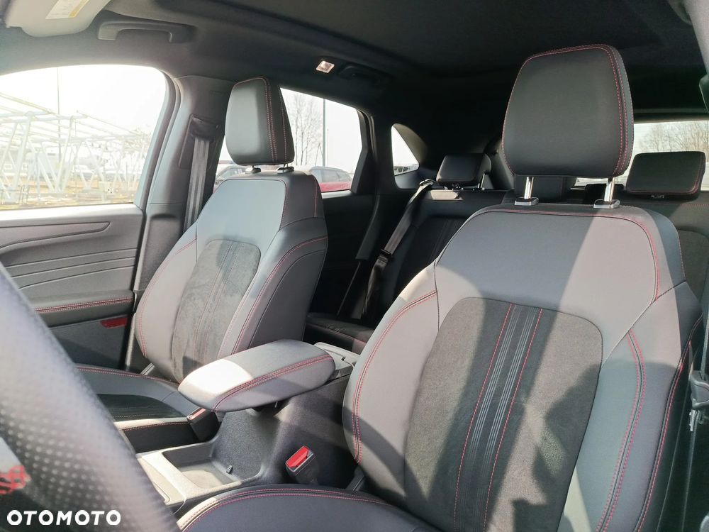 Ford Kuga 2.5 FHEV AWD ST-Line X eCVT - 11
