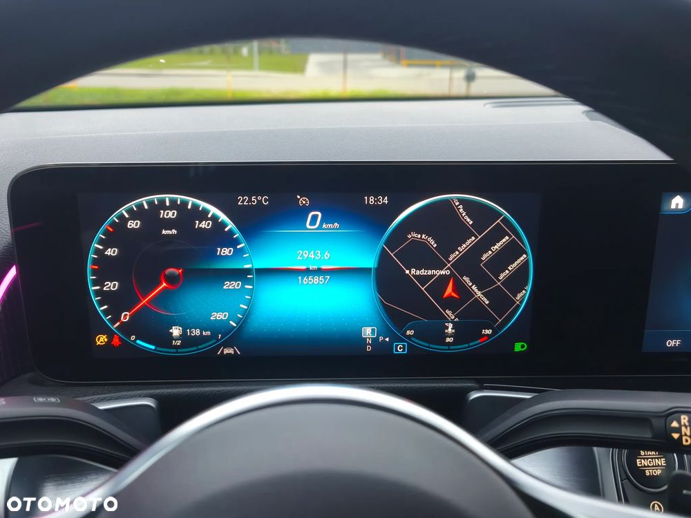Mercedes-Benz GLB - 21