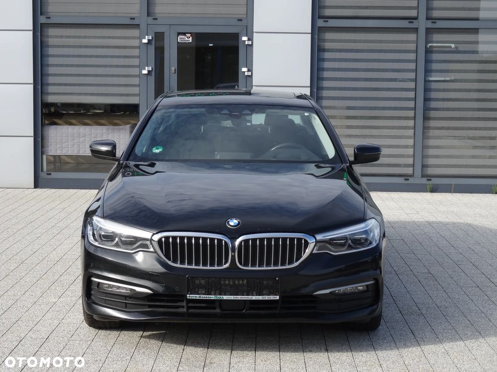 BMW Seria 5 525d Sport Line - 3