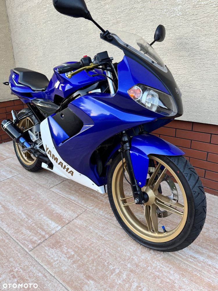 Yamaha TZR - 9