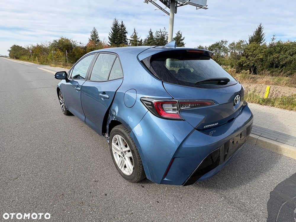 Toyota Corolla - 10