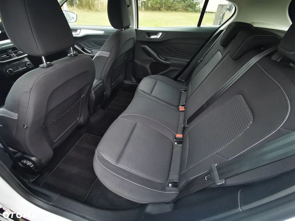 Ford Focus 1.5 EcoBlue STart-Stopp-System TITANIUM - 13