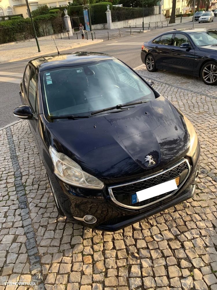 Peugeot 208 1.4 HDi Active - 4
