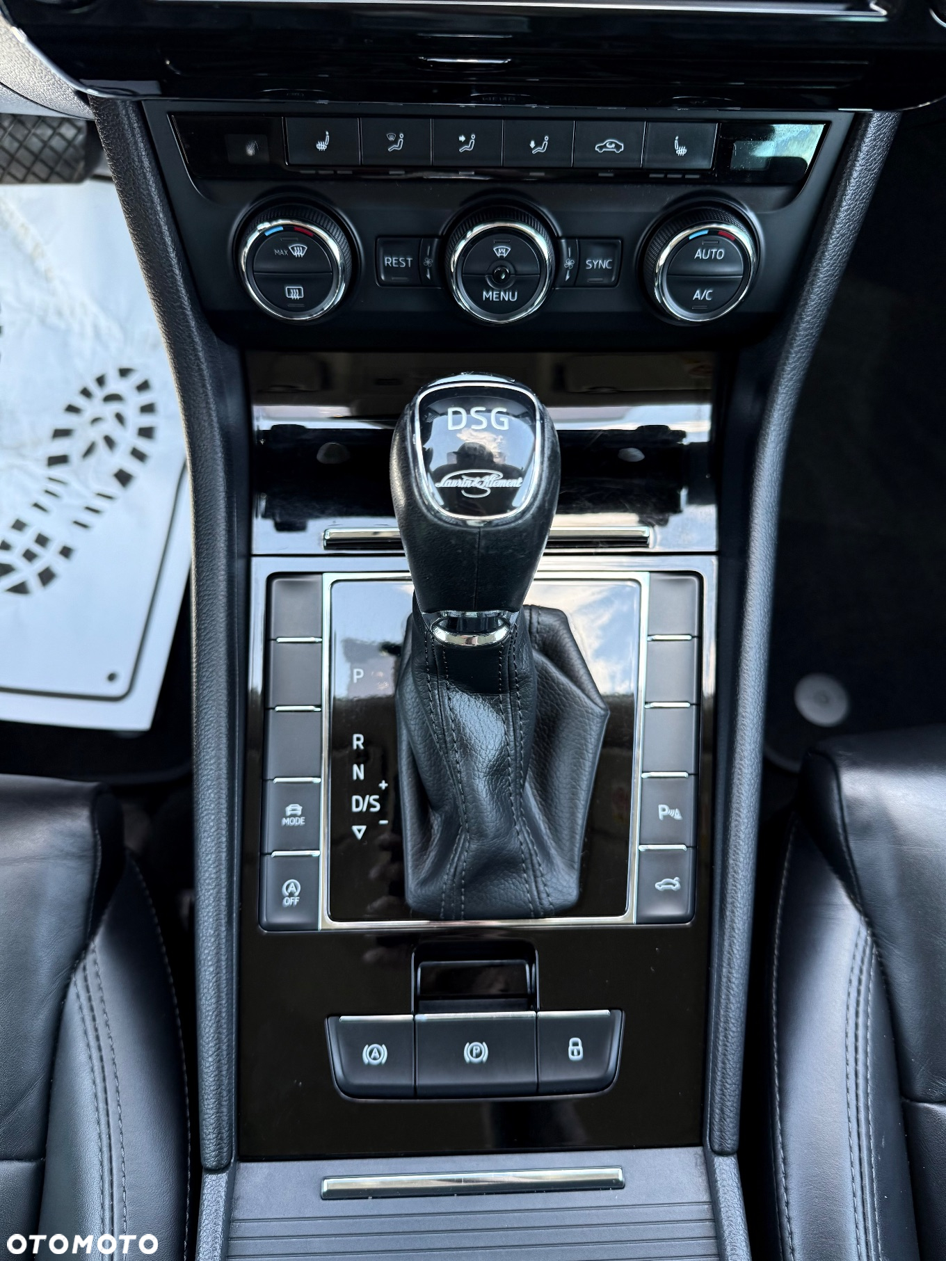 Skoda Superb 2.0 TDI DSG L&K - 17
