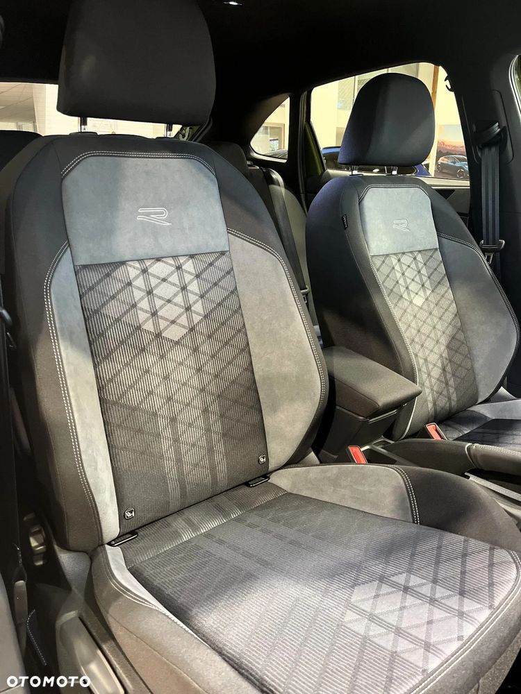 Volkswagen Taigo 1.5 TSI ACT R-Line Plus DSG - 36