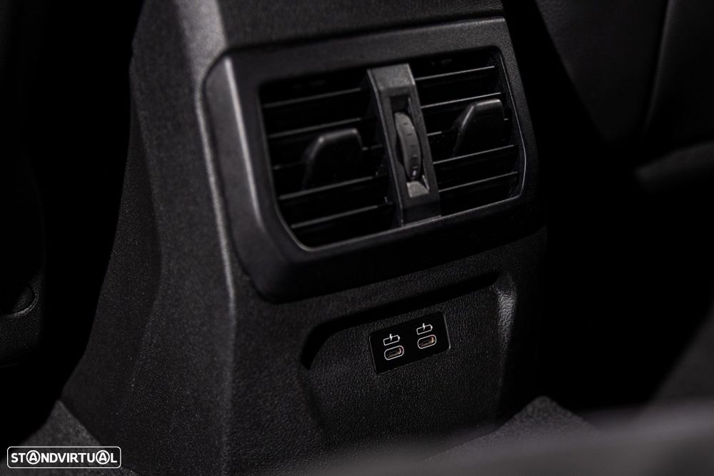 BMW 118 i Pack Desportivo M Auto - 36