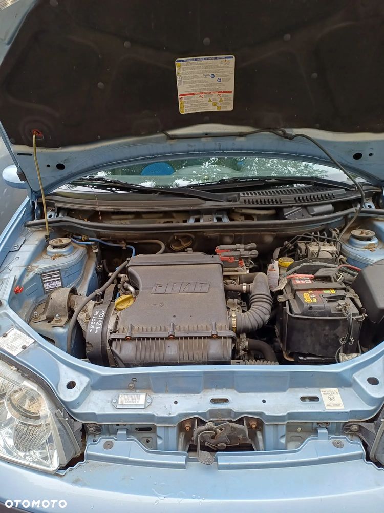 Fiat Punto - 4