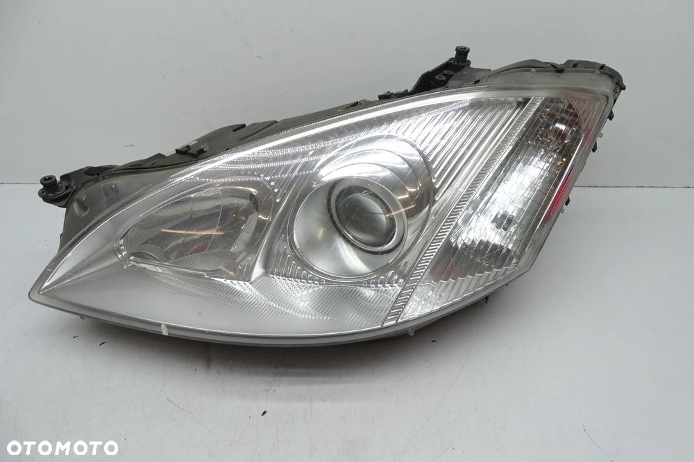 MERCEDES S KLASA W 221 Lampa Lewa Lewy Przód