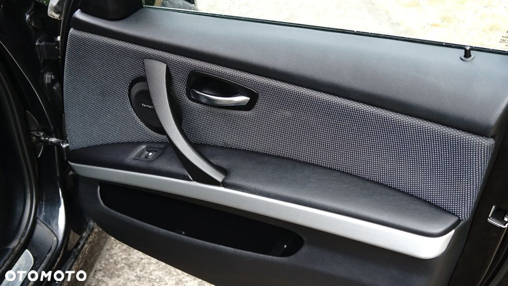 BMW Seria 3 318d DPF Edition Sport - 21