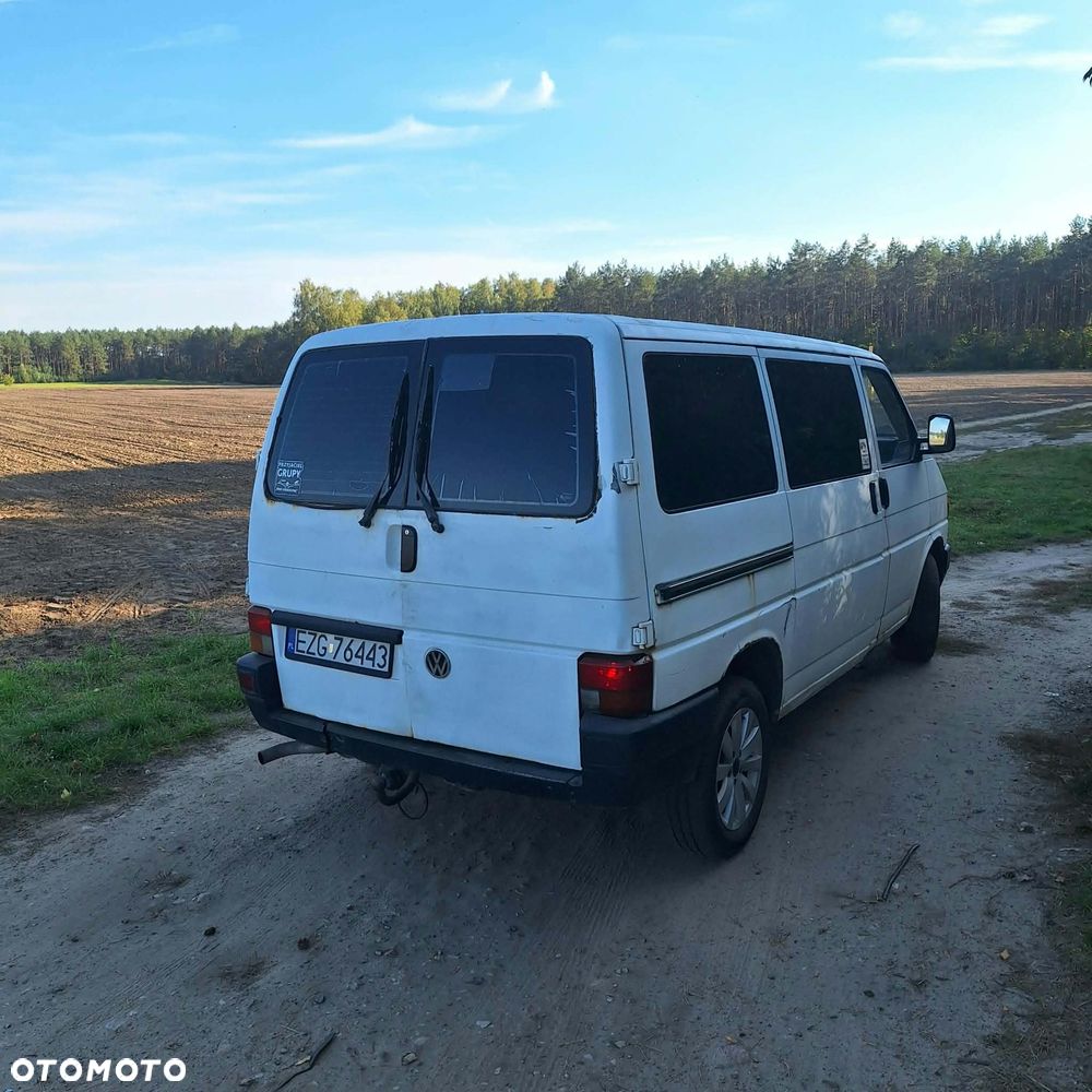 Volkswagen Transporter - 4
