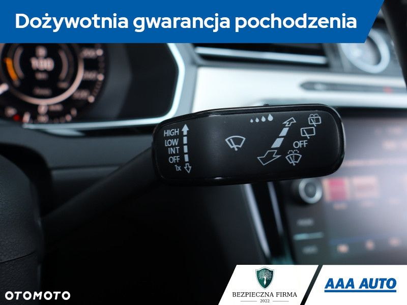 Volkswagen Passat - 20