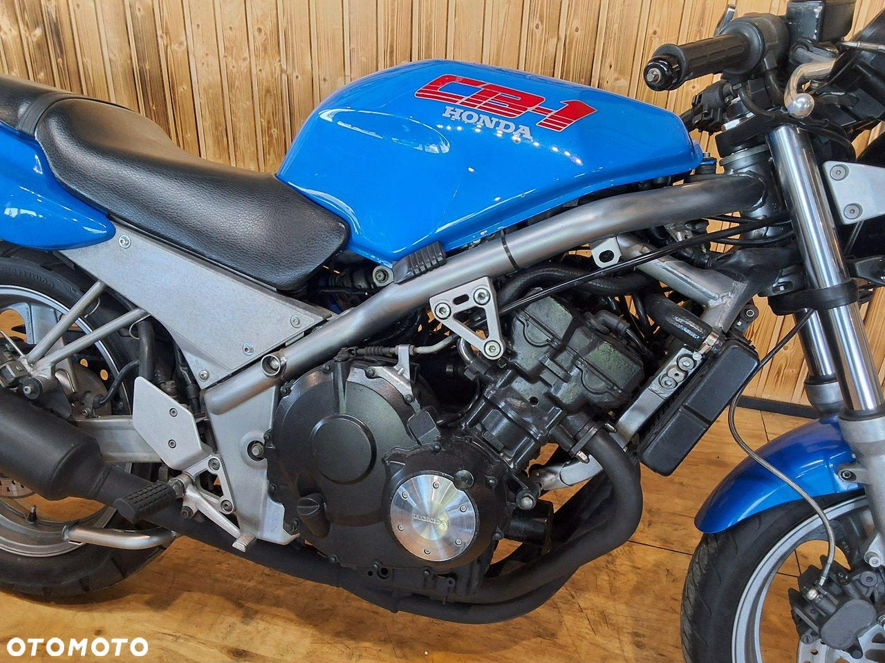 Honda CB - 8