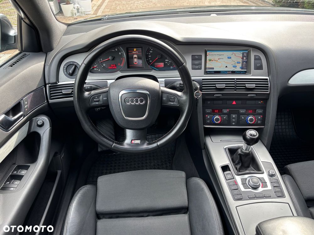 Audi A6 Avant 2.4 - 30