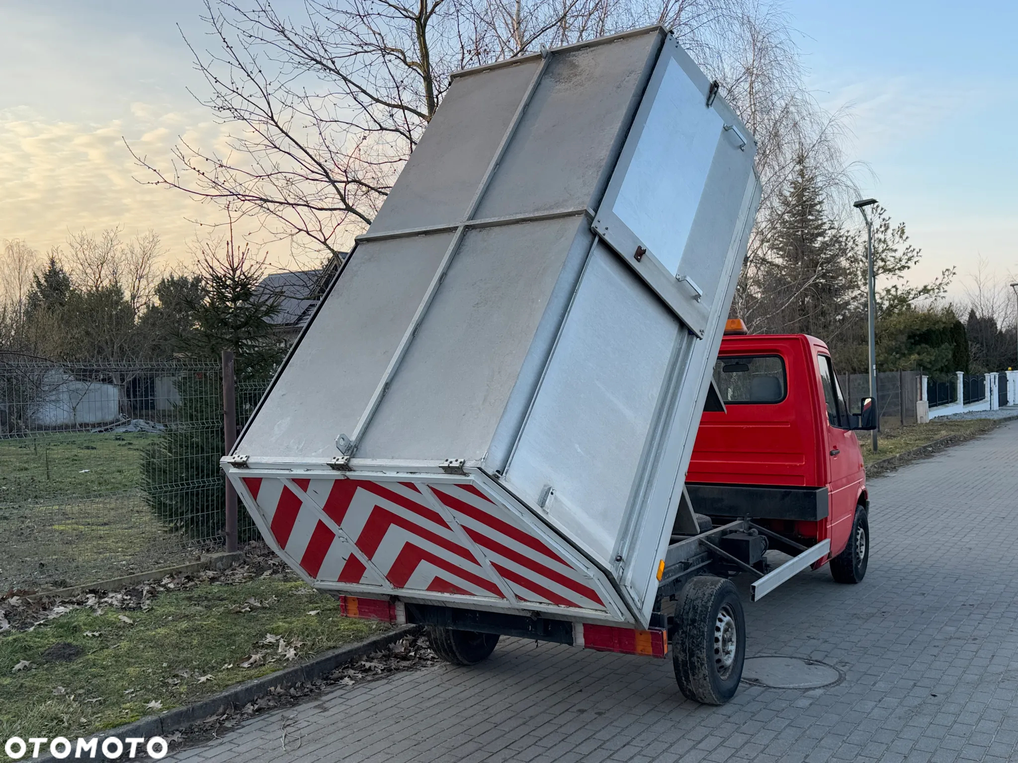 Mercedes-Benz SPRINTER WYWROTKA ŚMIECIARKA - 9