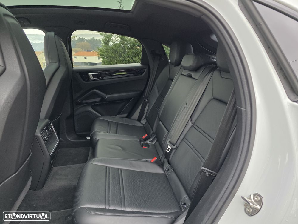 Porsche Cayenne Coupé E-Hybrid Tiptronic S - 23