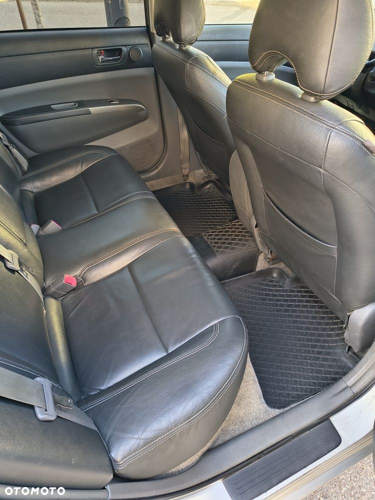 Toyota Prius - 6