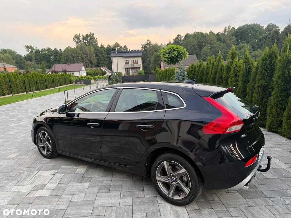 Volvo V40 D4 Drive-E R-Design Summum - 3