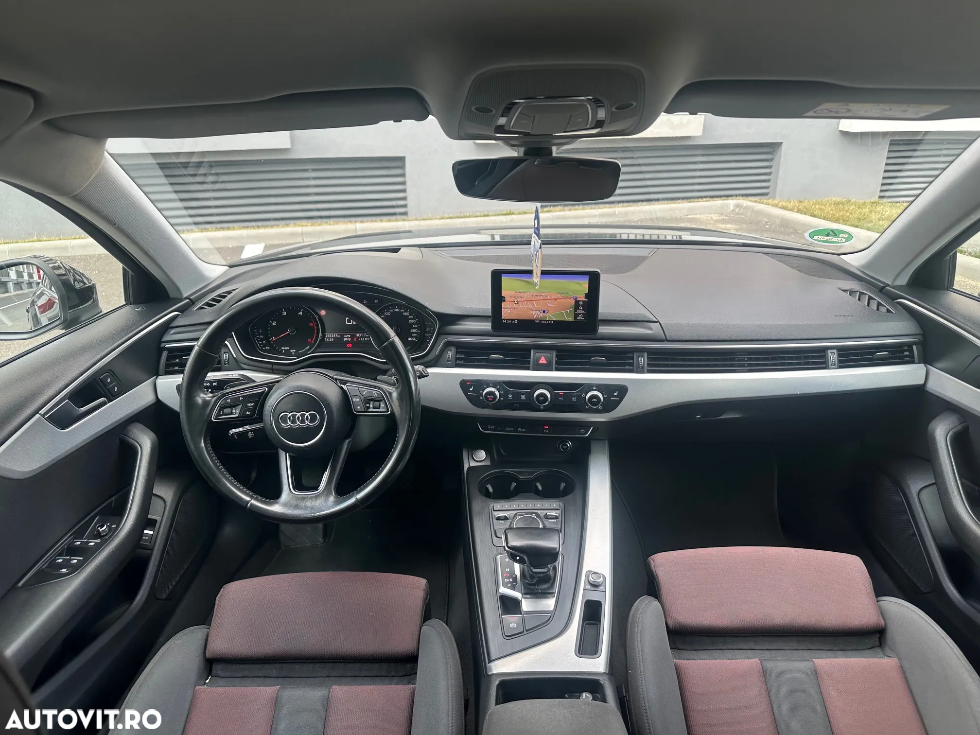 Audi A4 Avant 2.0 TDI ultra S tronic - 12