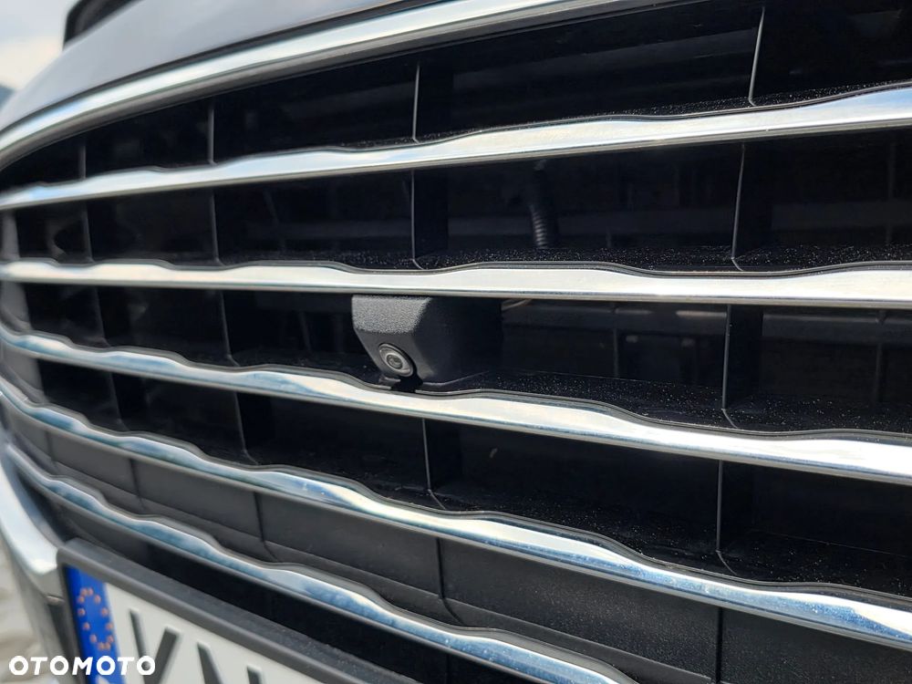 Ford S-Max 2.5 Duratec FHEV TITANIUM - 31