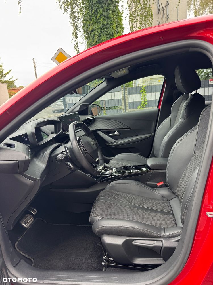 Peugeot 208 PureTech 100 EAT8 GT - 19