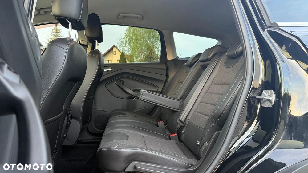 Ford Kuga 2.0 TDCi AWD Titanium - 28