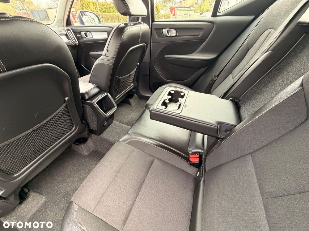 Volvo XC 40 D3 Momentum Pro - 17