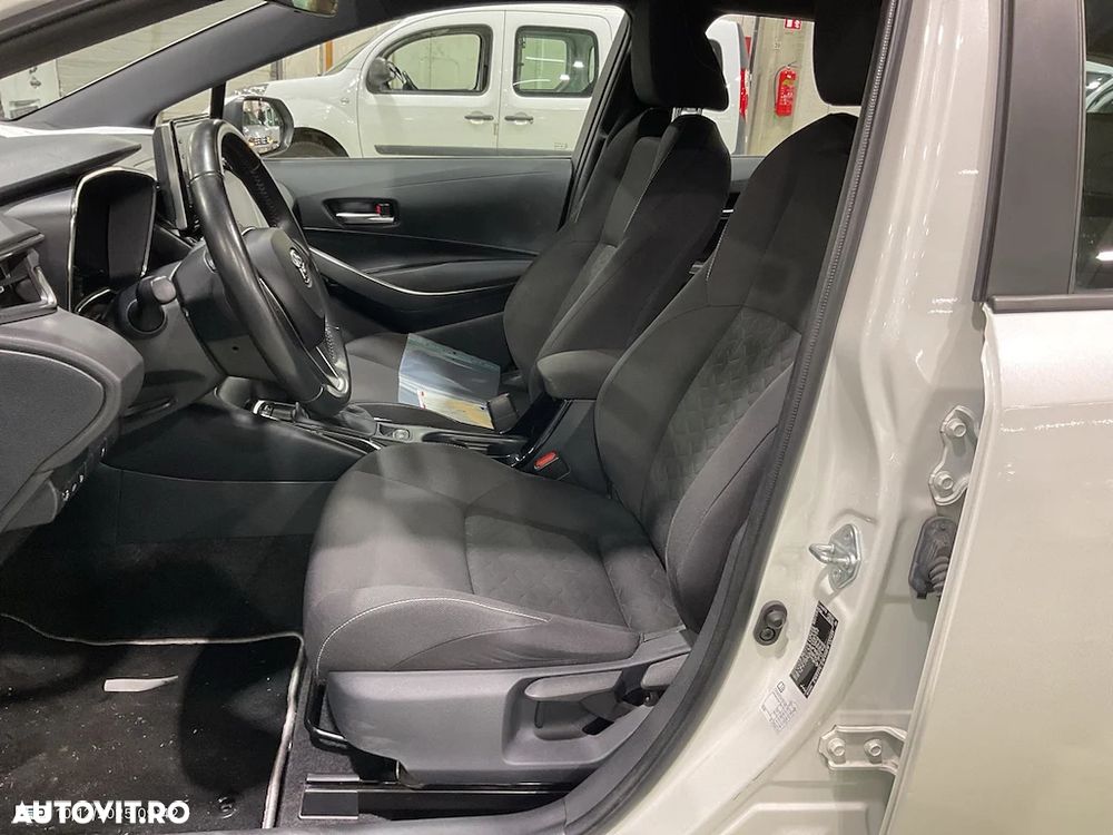 Toyota Corolla Sedan 1.8 HSD Dynamic Plus - 7