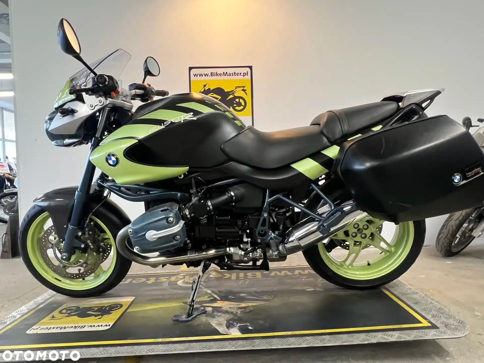 BMW R - 2