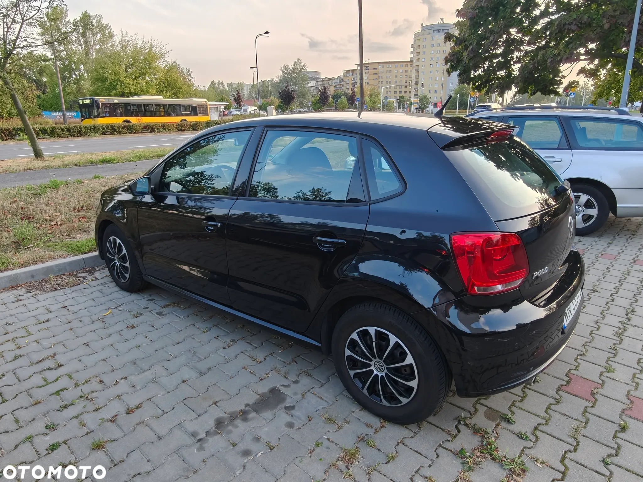 Volkswagen Polo 1.4 16V Trendline - 2