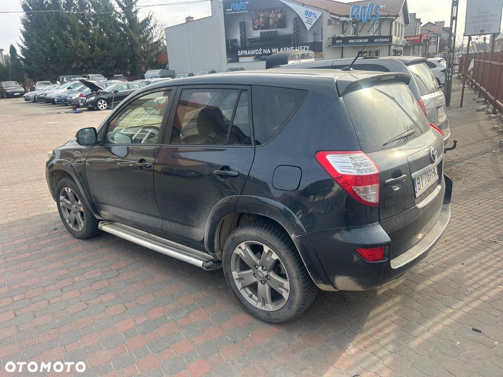 Toyota RAV4 2.2 D-4D 4x4 Automatik Executive - 3