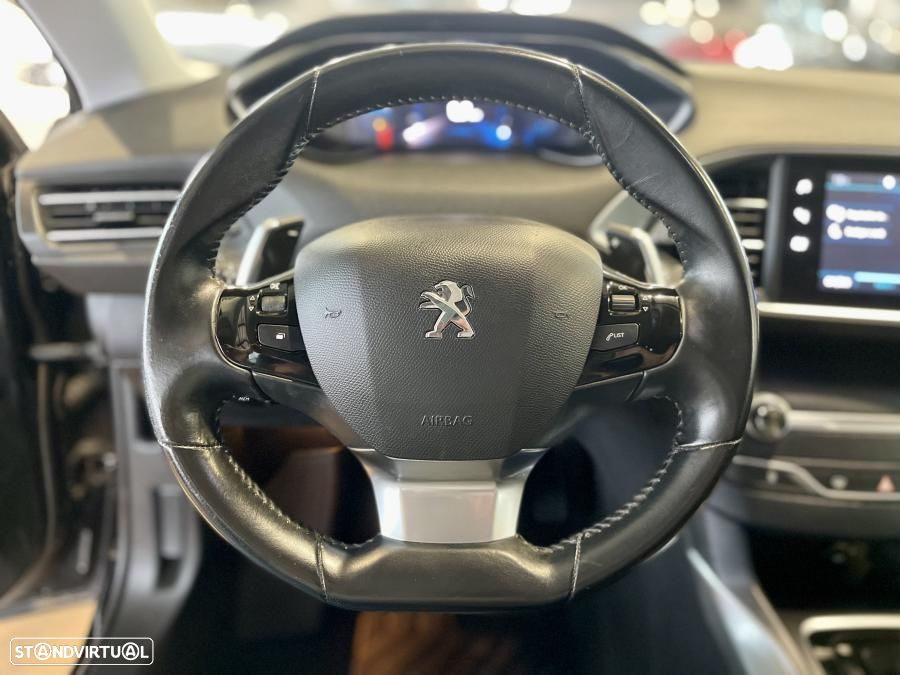 Peugeot 308 SW 1.5 BlueHDi Allure EAT8 - 11