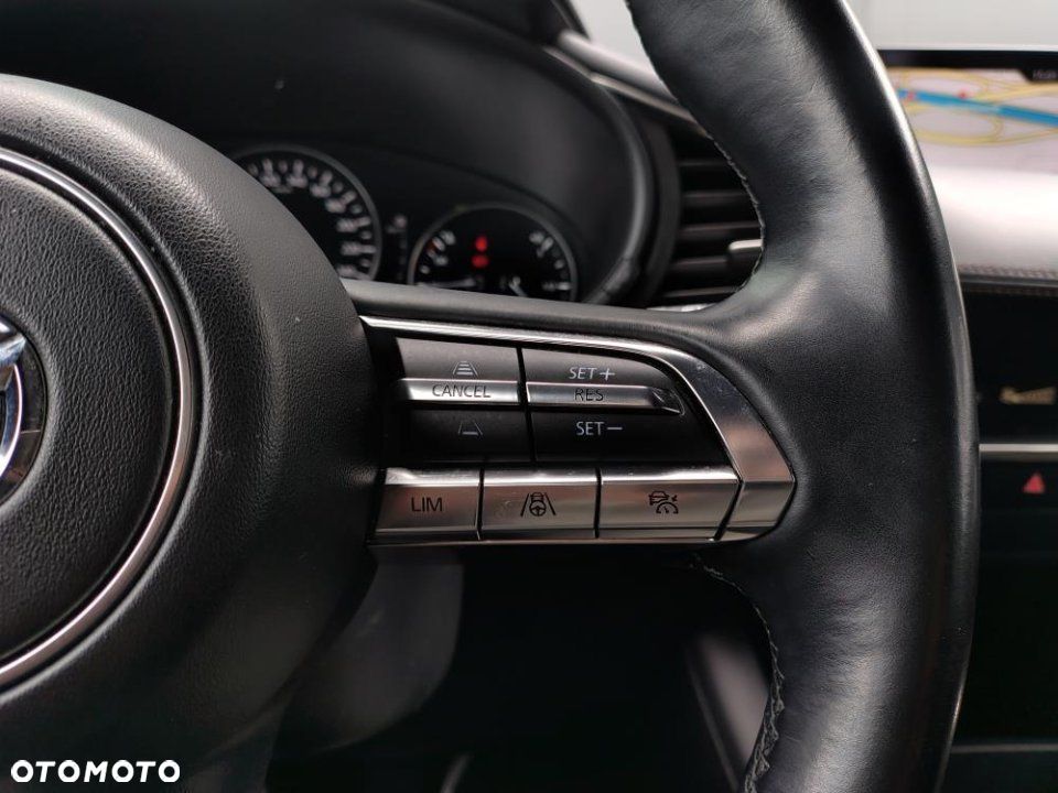 Mazda 3 e-SKYACTIV-X 186 M HYBRID CENTRE-LINE - 13
