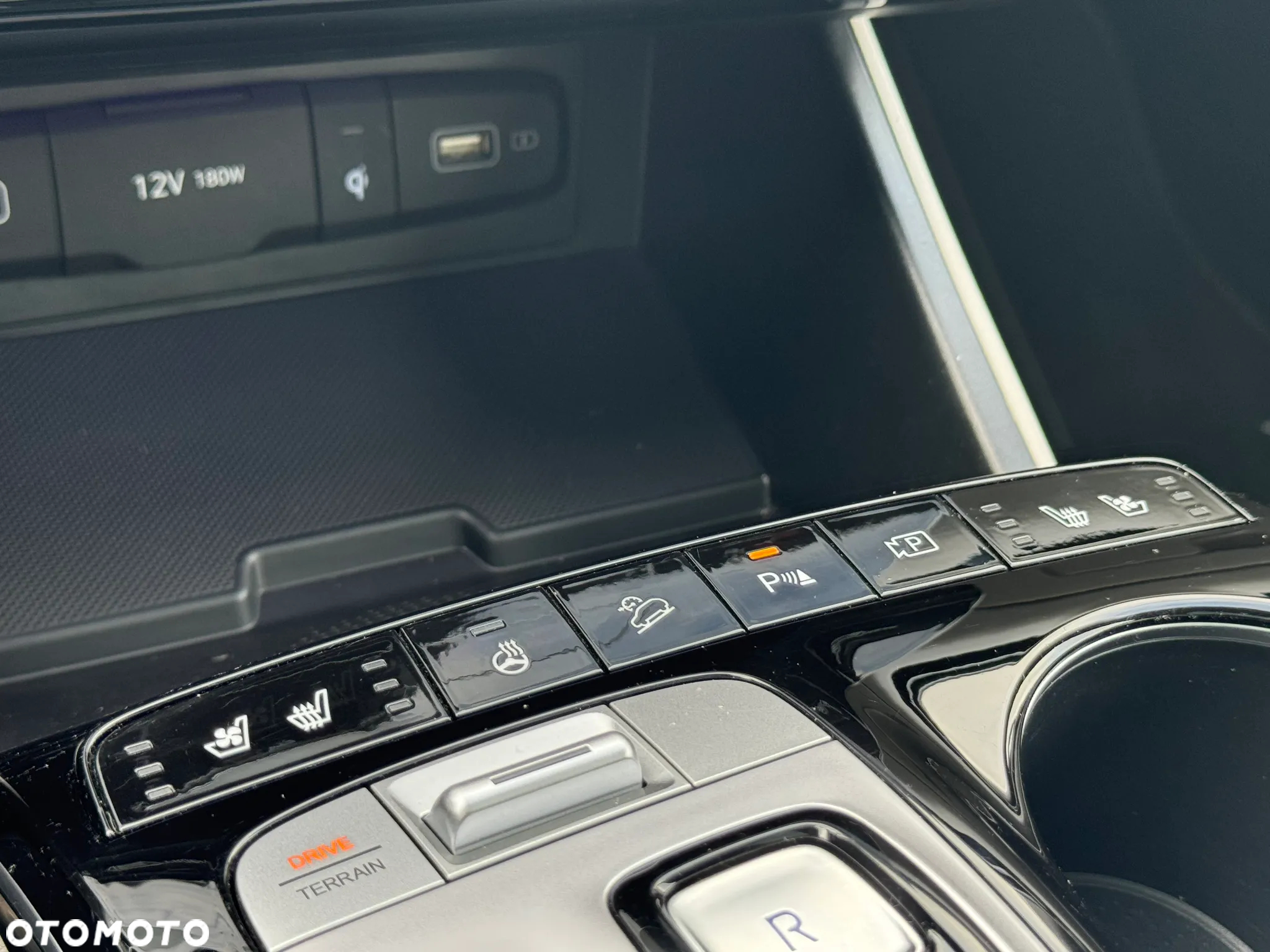 Hyundai Tucson 1.6 T-GDi HEV Platinum 2WD - 18