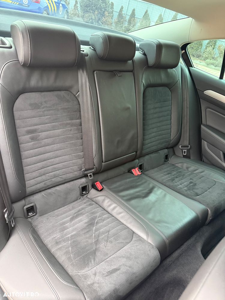 Volkswagen Passat 2.0 TDI DSG Highline - 13