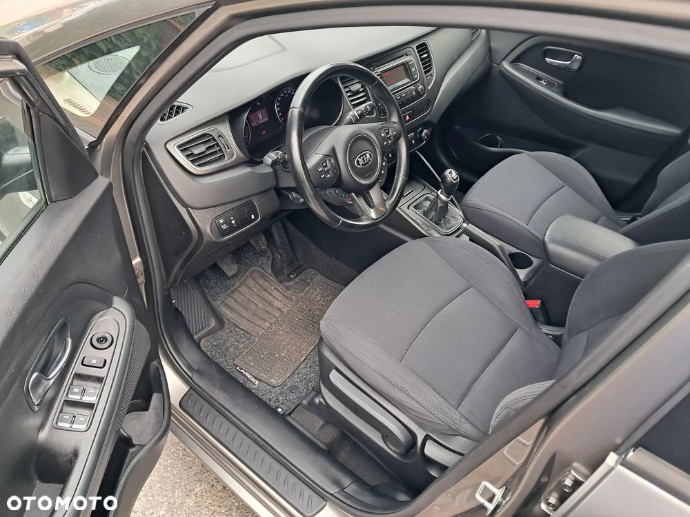 Kia Carens 1.7 CRDi 115 Dream Team Edition - 3