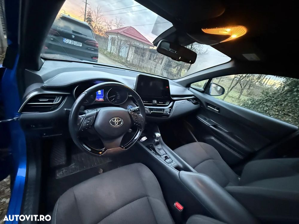 Toyota C-HR - 15