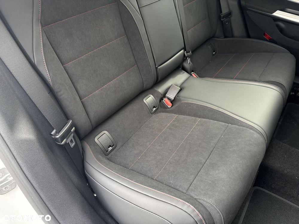 Mercedes-Benz CLA - 20